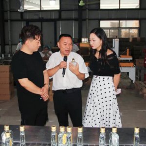 走進(jìn)金裕皖酒業(yè)，一起來(lái)嘮嘮一杯純糧酒的釀造